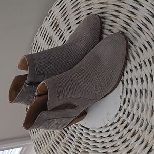 Lucky Brand Ponic Gray Suede Ankle Boots Brand New without Tag